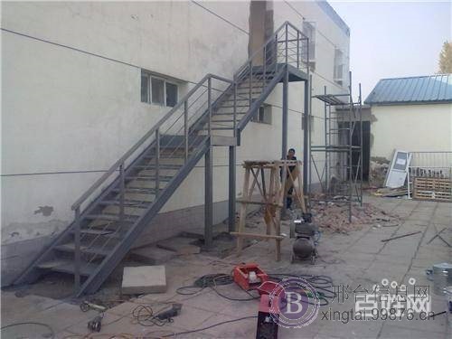 钢结构现浇楼梯楼板阁楼搭建楼梯制作